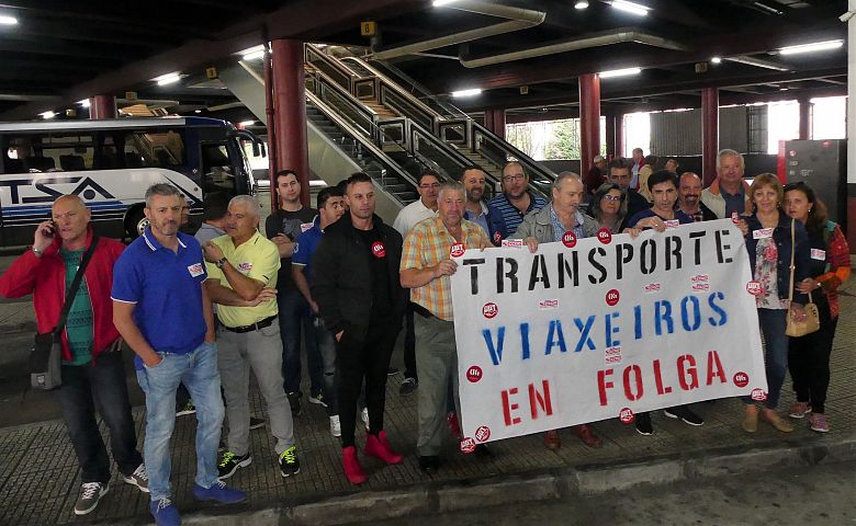 2017 06 27 FolgaAutobusesVigo03.JPG